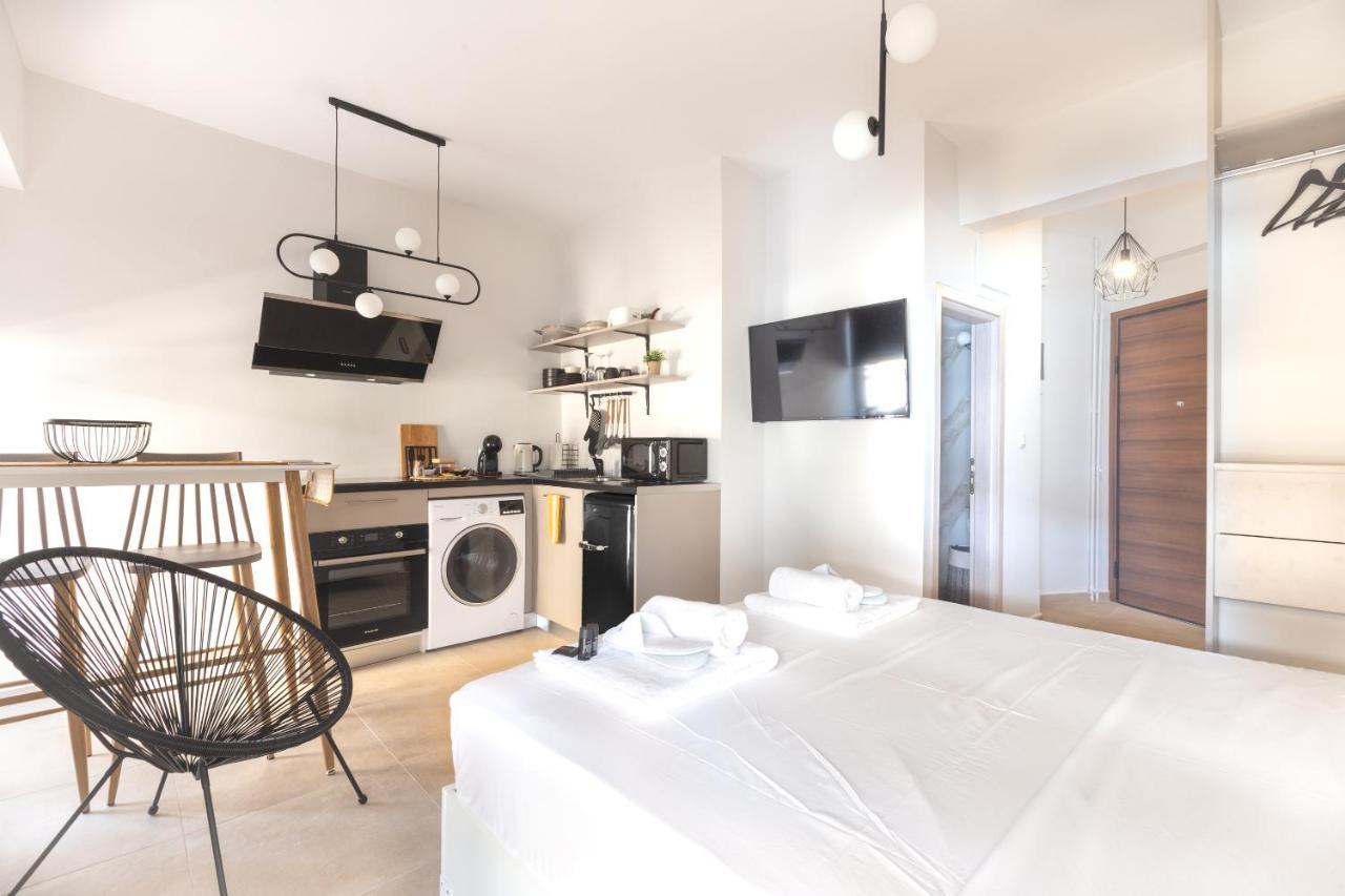 Aegean Pearl Apartment Piraeus Exterior photo